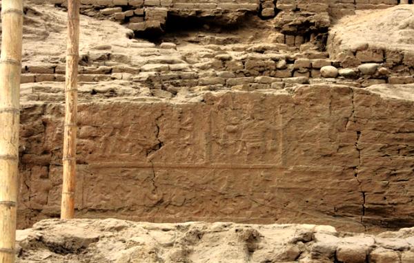 Grab und Wandmalereien in der «Huaca de la Luna»