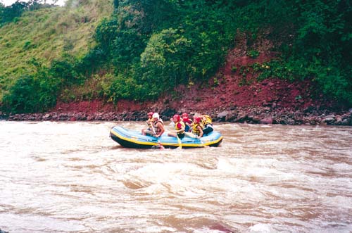 Rio Huancabamba in Pozuzo
